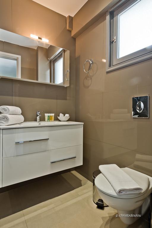 Nereus Luxurious Suites Karpathos Exterior foto