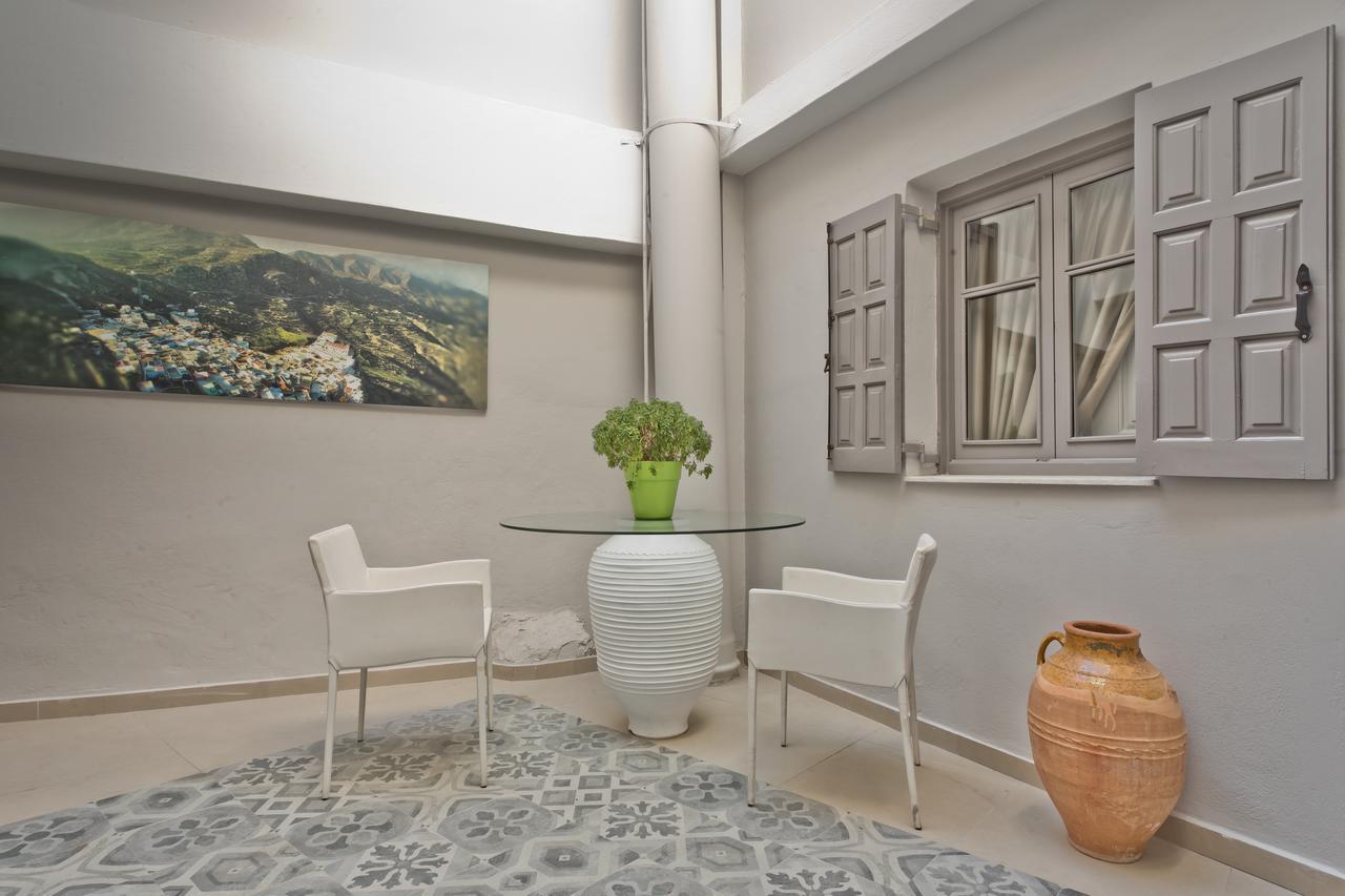 Nereus Luxurious Suites Karpathos Exterior foto