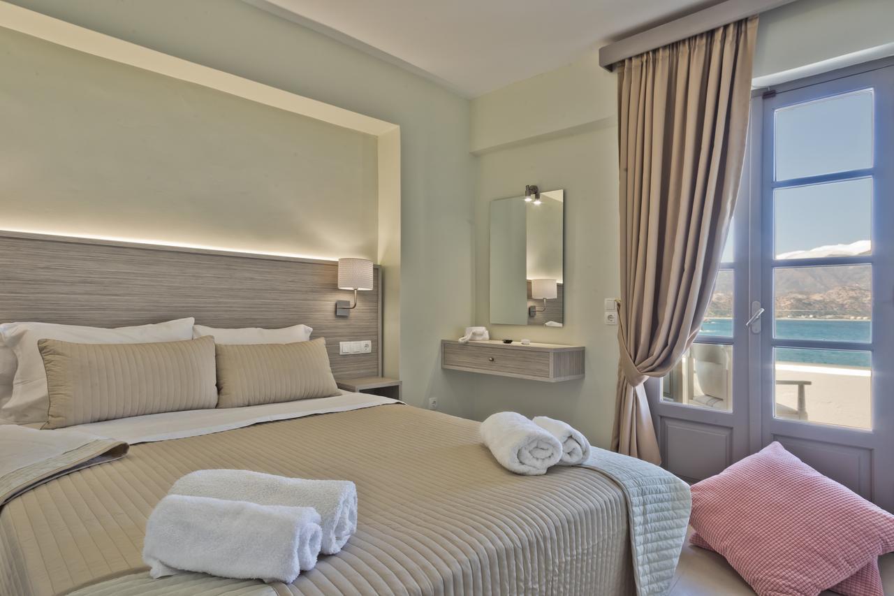 Nereus Luxurious Suites Karpathos Exterior foto